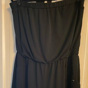 WHBM Black Strapless Romper 💞